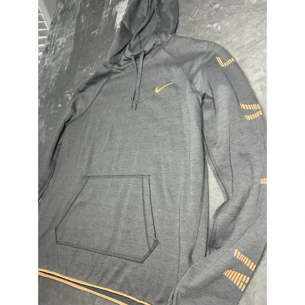 Nike Men's Sweatshirt Adult Medium Gray Orange Pullover Athletic Hoodie